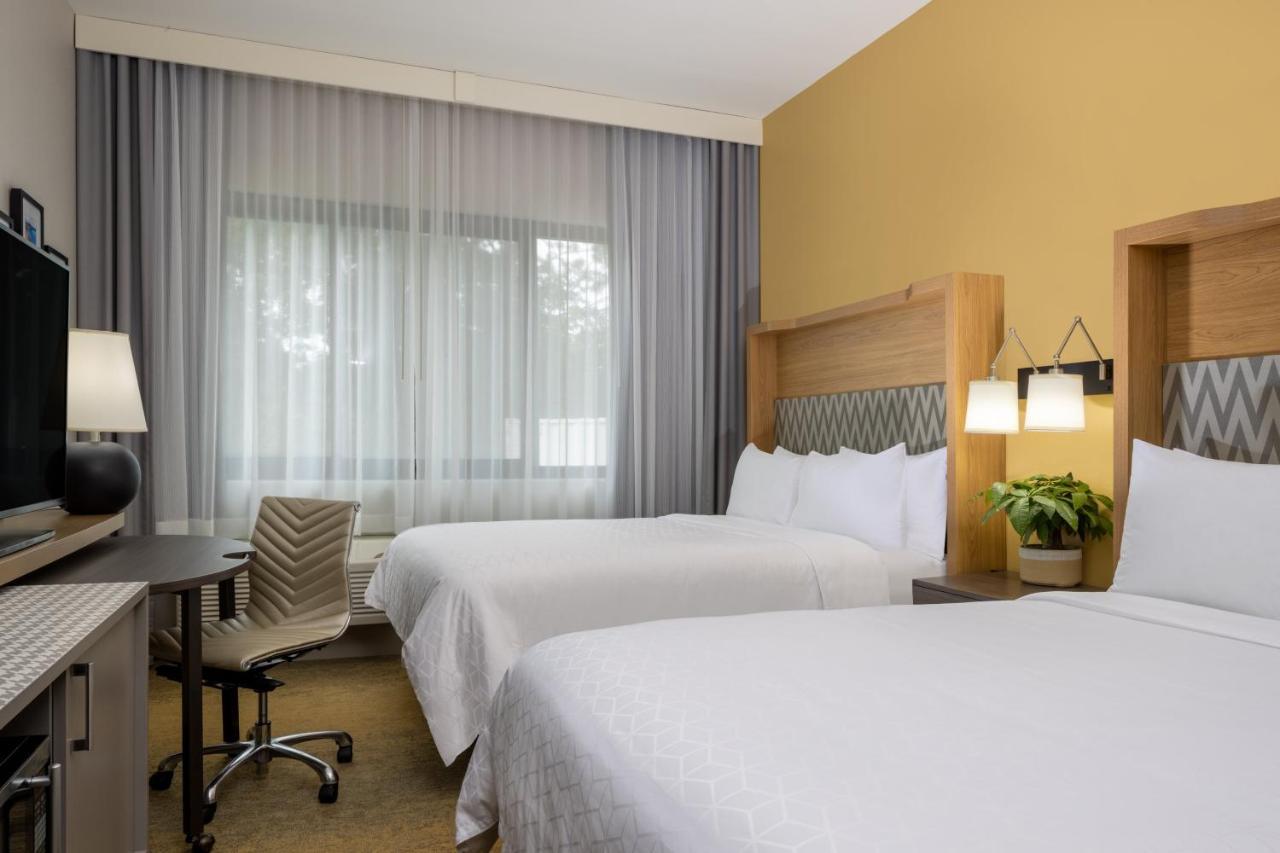 Holiday Inn - Long Island - Islip Arpt East By Ihg Holtsville Exterior foto